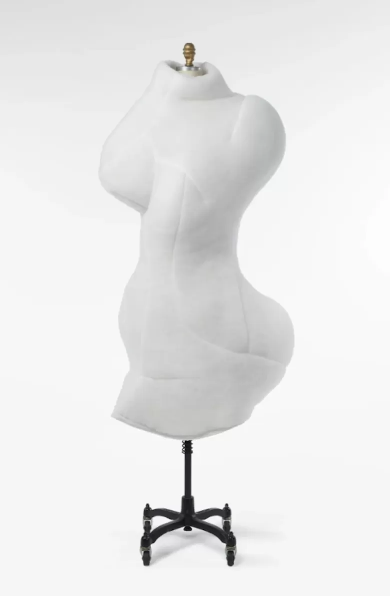 纽约大都会要建服装展厅,首展关注“着衣之身”-第4张图片- 纽约大都会要建服装展厅,首展关注“着衣之身”-第4张图片-