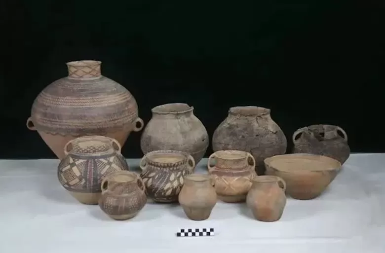 《马家窑·彩陶上的中国》:解读五千年前黄河彩陶密码-第8张图片- 《马家窑·彩陶上的中国》:解读五千年前黄河彩陶密码-第8张图片-