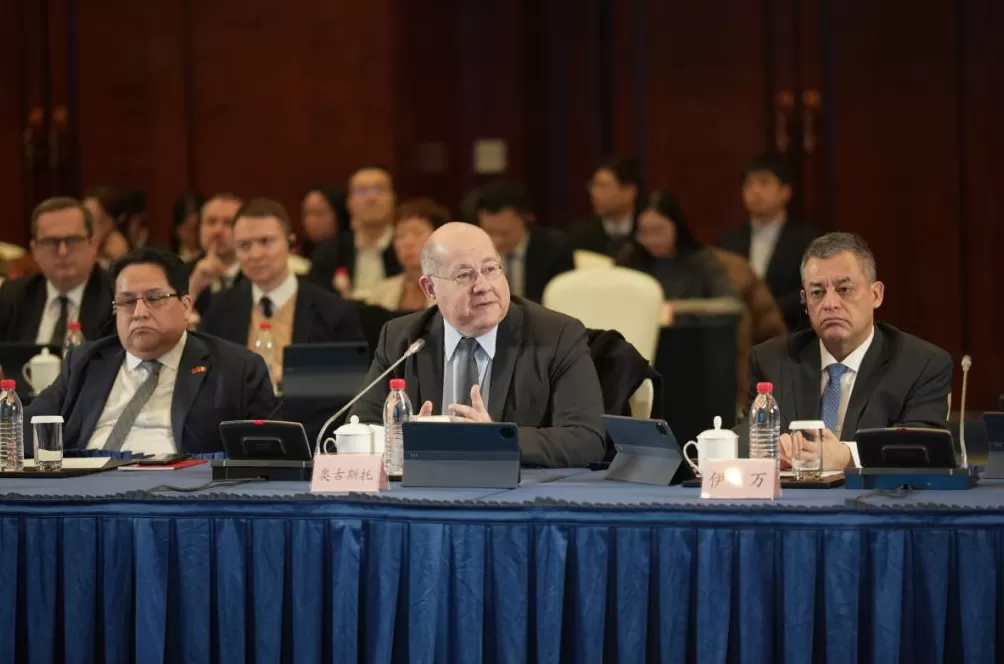 上海市政协召开2025年情况通报会,听取外籍人士建议-第2张图片- 上海市政协召开2025年情况通报会,听取外籍人士建议-第2张图片-