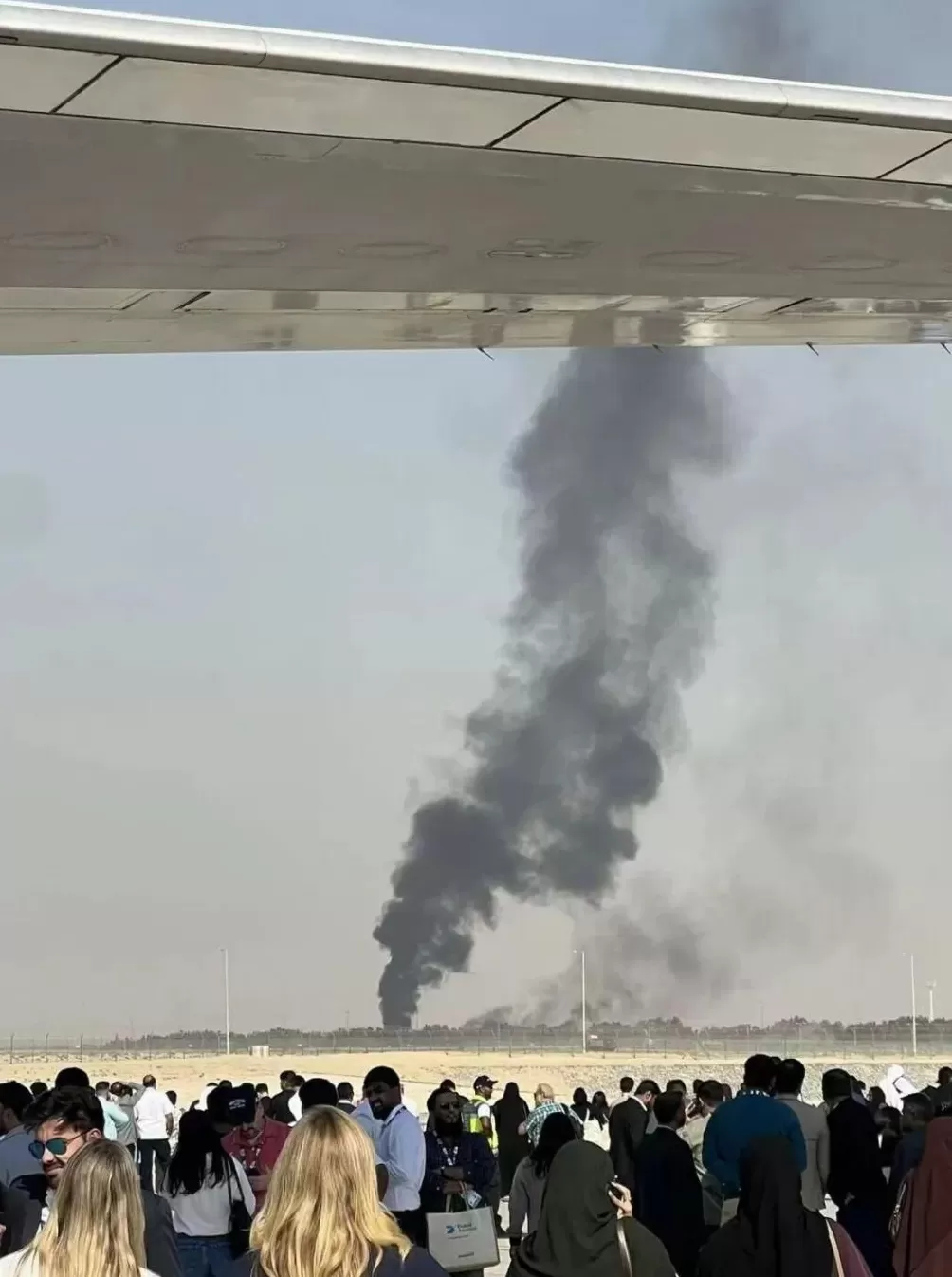 战机当众坠毁，出口雄心受挫，印度极力维持“光辉”颜面-第1张图片-