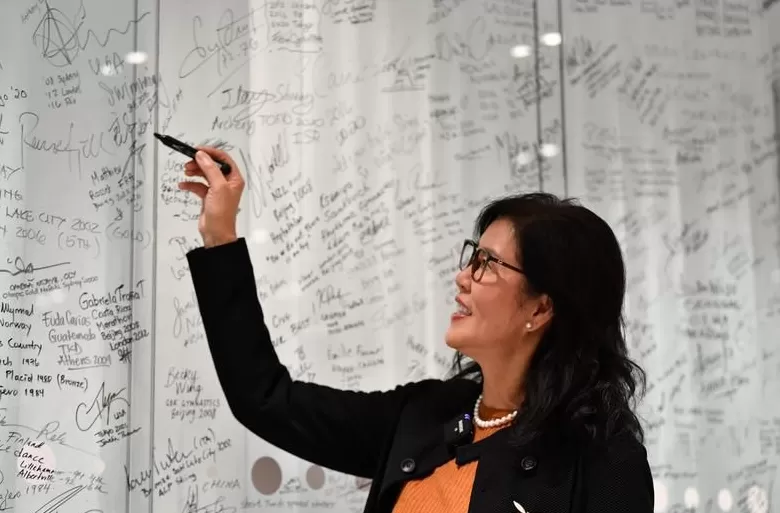 获颁国际奥委会终身成就奖，郎平落泪：不可思议，我很幸运-第2张图片-