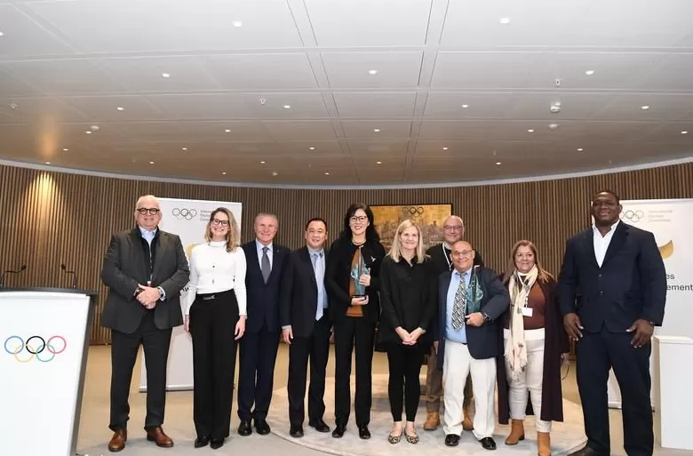 获颁国际奥委会终身成就奖，郎平落泪：不可思议，我很幸运-第3张图片-