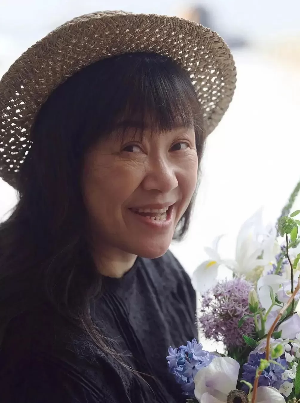 49岁余秀华为“绝经”写诗，网友笑晕在评论区-第18张图片-