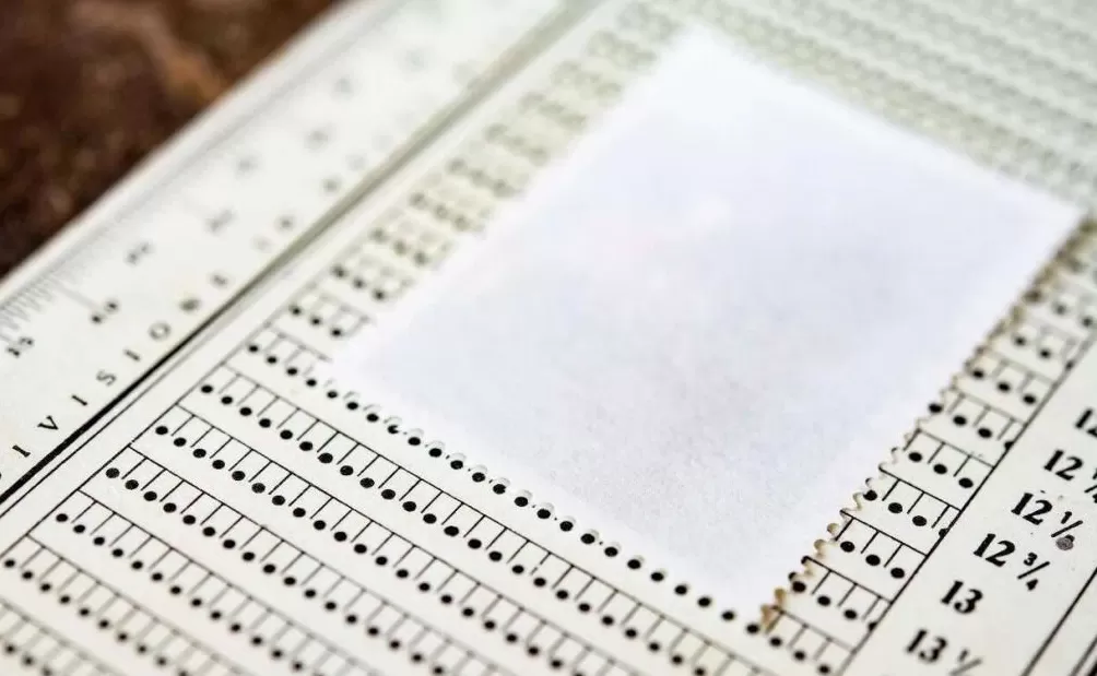 小心!你收藏的邮票可能是文化渗透的“软刀子”国家安全部提示-第2张图片- 小心!你收藏的邮票可能是文化渗透的“软刀子”国家安全部提示-第2张图片-