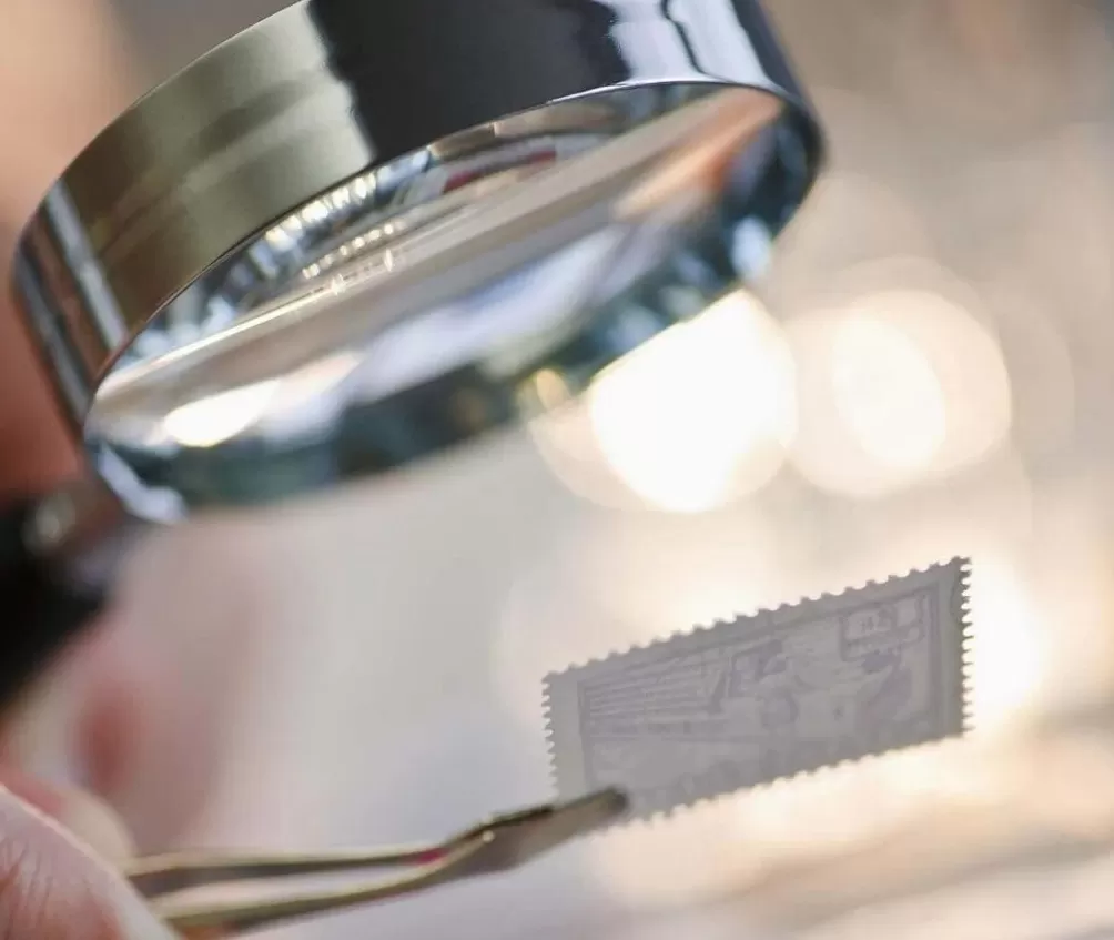 小心!你收藏的邮票可能是文化渗透的“软刀子”国家安全部提示-第3张图片- 小心!你收藏的邮票可能是文化渗透的“软刀子”国家安全部提示-第3张图片-