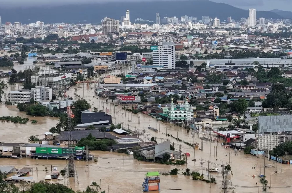 第1现场｜泰国世纪洪水已41死，派出航母救灾-第2张图片-