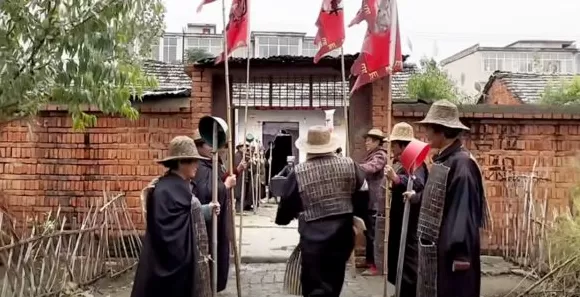 一群70岁老人参演的《土味三国》为什么能火?-第1张图片- 一群70岁老人参演的《土味三国》为什么能火?-第1张图片-