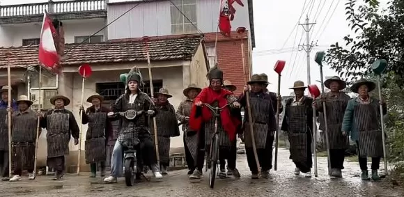 一群70岁老人参演的《土味三国》为什么能火?-第2张图片- 一群70岁老人参演的《土味三国》为什么能火?-第2张图片-