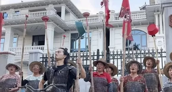 一群70岁老人参演的《土味三国》为什么能火?-第5张图片- 一群70岁老人参演的《土味三国》为什么能火?-第5张图片-