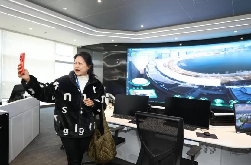 【2025打卡中国】外国网红点赞“Amazing郑州”:在这里看见未来中国的模样-第1张图片- 【2025打卡中国】外国网红点赞“Amazing郑州”:在这里看见未来中国的模样-第1张图片-